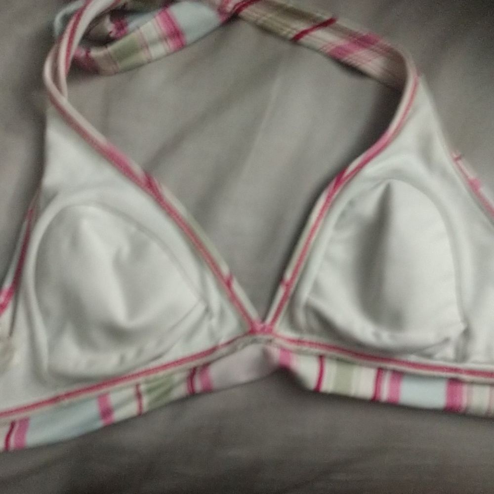 Bikini - Picture 3 of 3